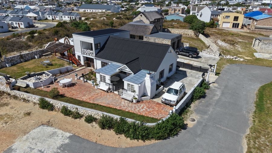 6 Bedroom Property for Sale in Arniston Western Cape